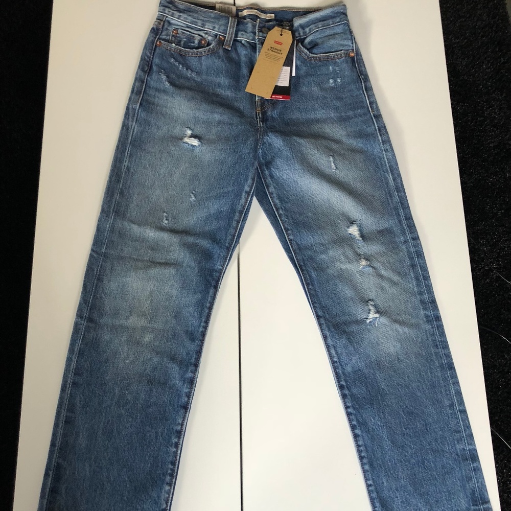 NWT Levi's wedgie fit straight jeans